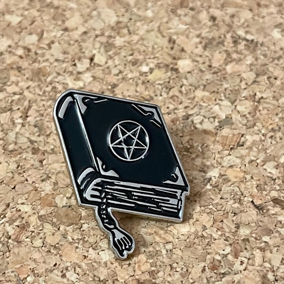 Magic Witch Book Enamel Pin - Picture 1 of 6